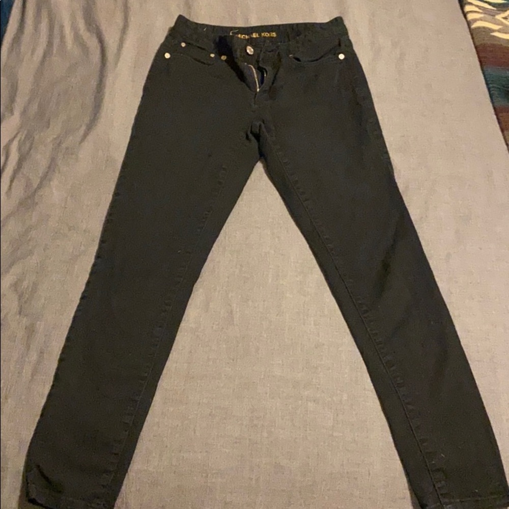 Black skinny jeans